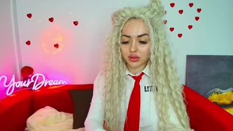 miss_kiten online show from 1, 2, 2025