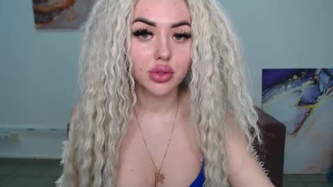 miss_kiten online show from 5, 3, 2025