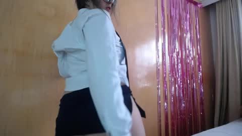 lilieth  online show from 6, 4, 2026