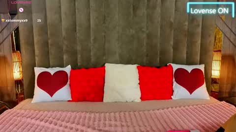   online show from 30, 3, 2026