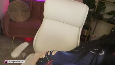 Alejandra online show from 28, 11, 2025