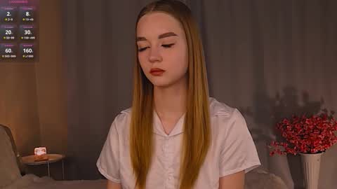 Nicole online show from 26, 9, 2025