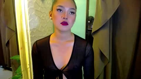 Snapshot of miss_precious_xx chatting on 10, 5, 2026 Precious online show from 10, 5, 2026