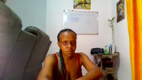 Snapshot of miss_reina21 chatting on 17, 7, 2026 Reina online show from 17, 7, 2026