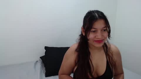 Snapshot of miss_rose1 chatting on 18, 12, 2024 ROS online show from 18, 12, 2024