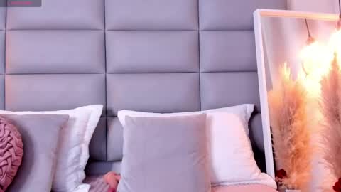 onlyfanskataleyaross online show from 17, 4, 2026