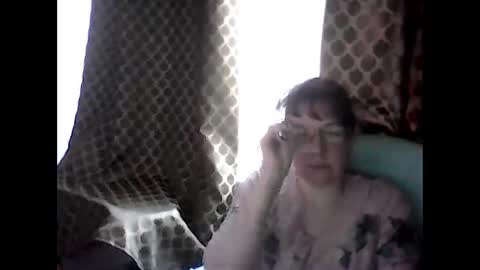 miss sandrax online show from 9, 3, 2026