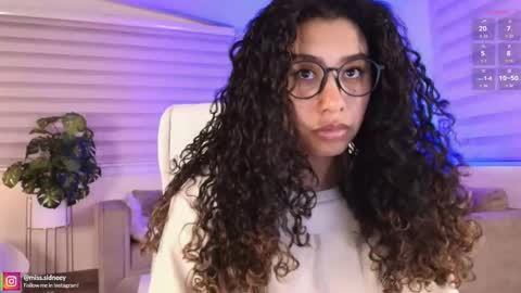 Amy Olivera online show from 16, 4, 2026