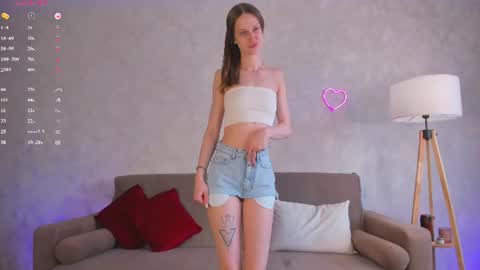 Snapshot of miss_spider chatting on 13, 6, 2026 Spider girl Help me reach 10 likes online show from 13, 6, 2026