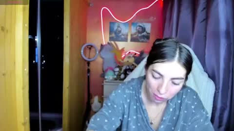 Snapshot of miss_tasy chatting on 25, 6, 2026 Melanie January 15th is my birthday there will be an interesting show online show from 25, 6, 2026