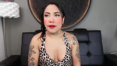 Vaiolette online show from 19, 5, 2026