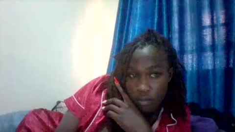 Snapshot of miss_vall chatting on 19, 11, 2025 miss_vall online show from 19, 11, 2025