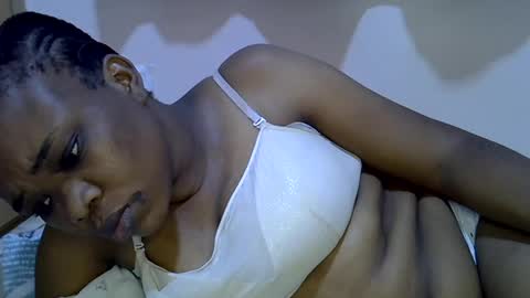 Snapshot of miss_velour chatting on 19, 6, 2026 miss_velour online show from 19, 6, 2026