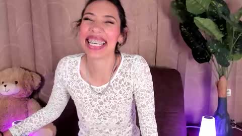 Snapshot of miss_veronica2 chatting on 19, 3, 2026 Miss Veronica online show from 19, 3, 2026