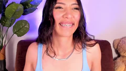 Snapshot of miss_veronica2 chatting on 6, 4, 2026 Miss Veronica online show from 6, 4, 2026