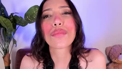 Snapshot of miss_veronica2 chatting on 10, 4, 2026 Miss Veronica online show from 10, 4, 2026