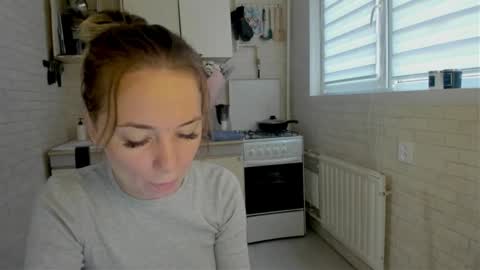 miss_you20 online show from 16, 10, 2025