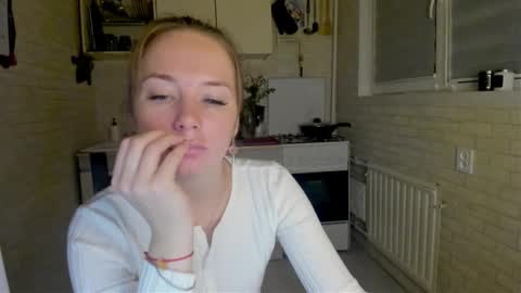 miss_you20 online show from 23, 10, 2025