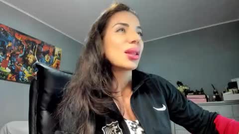 Alesyamuscledoll online show from 2, 3, 2025