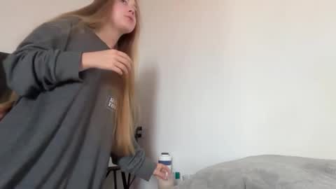 Ameliahs online show from 24, 10, 2025