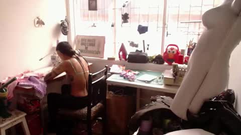 Anarkitten  online show from 26, 2, 2025