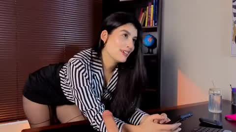 Laura online show from 3, 6, 2026