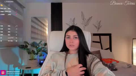 Snapshot of missbianca1 chatting on 25, 2, 2025 Bianca Torres online show from 25, 2, 2025