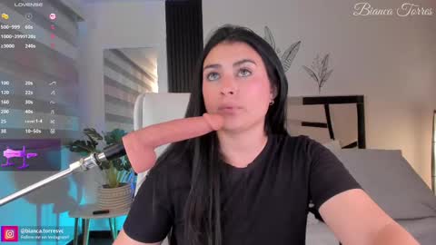 Snapshot of missbianca1 chatting on 27, 2, 2025 Bianca Torres online show from 27, 2, 2025