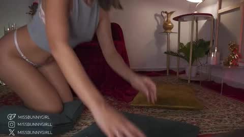 Snapshot of missbunnygirl chatting on 18, 3, 2026 missbunnygirl online show from 18, 3, 2026