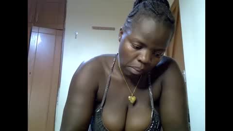 misscandy352_ online show from 19, 5, 2026