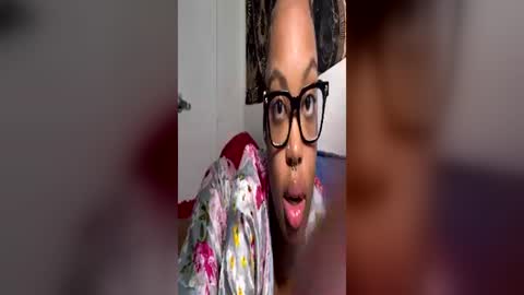 misscaramelxo online show from 28, 6, 2026