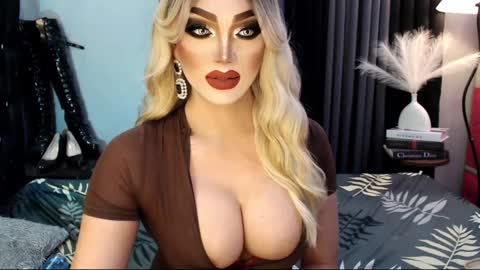 PRIESTESS CHANNEL online show from 2, 3, 2025