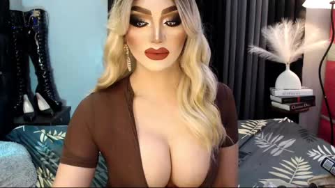 PRIESTESS CHANNEL online show from 5, 3, 2025