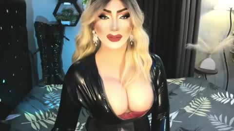 PRIESTESS CHANNEL online show from 25, 7, 2026