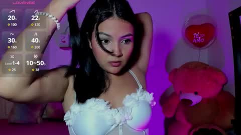 Snapshot of misschelsea01 chatting on 18, 10, 2025 Chelsea online show from 18, 10, 2025