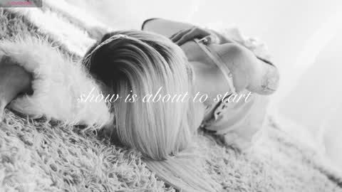 Chloe freelance model Please your thumbs up are important  online show from 9, 3, 2026