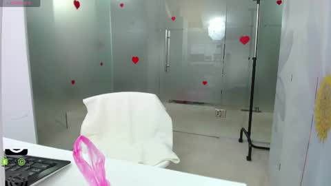 Snapshot of missdominna chatting on 4, 7, 2026 Miss Domina online show from 4, 7, 2026