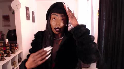 Emilie Diaz online show from 15, 1, 2026