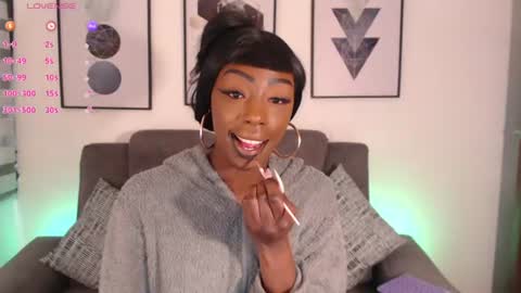Emilie Diaz online show from 24, 7, 2026