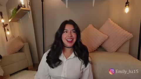 Snapshot of missemily_11 chatting on 22, 7, 2026 Yuliana online show from 22, 7, 2026