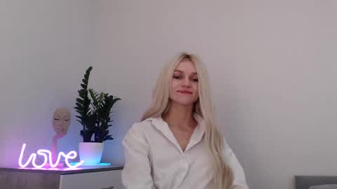 EMMA online show from 5, 1, 2025