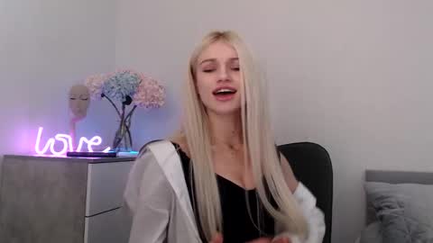 EMMA online show from 22, 1, 2025