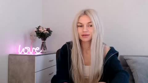 EMMA online show from 8, 3, 2025