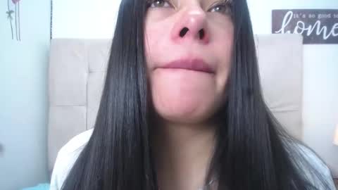 Snapshot of missexy303av chatting on 6, 1, 2025 missexy303av online show from 6, 1, 2025