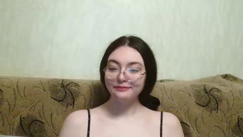 missis mona online show from 10, 3, 2026