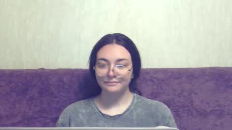 Snapshot of missis_mona chatting on 7, 6, 2026 missis mona online show from 7, 6, 2026