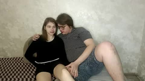 Ashley and Alex online show from 9, 4, 2026