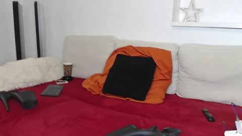 missjenifer online show from 3, 10, 2025