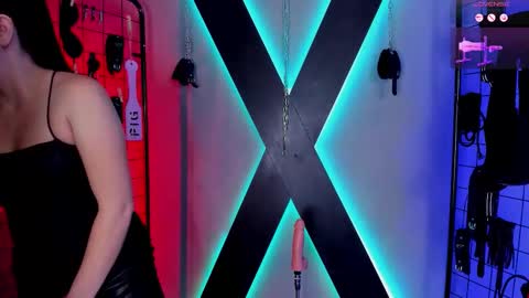 Miss Kara and Ariana online show from 23, 9, 2025