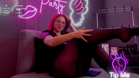 misskathyfox online show from 10, 10, 2025